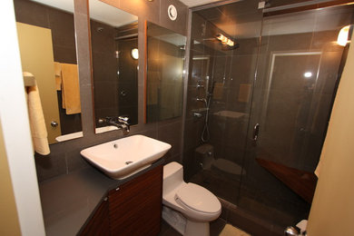 Cold Coast Condo Highrise Bathrooms