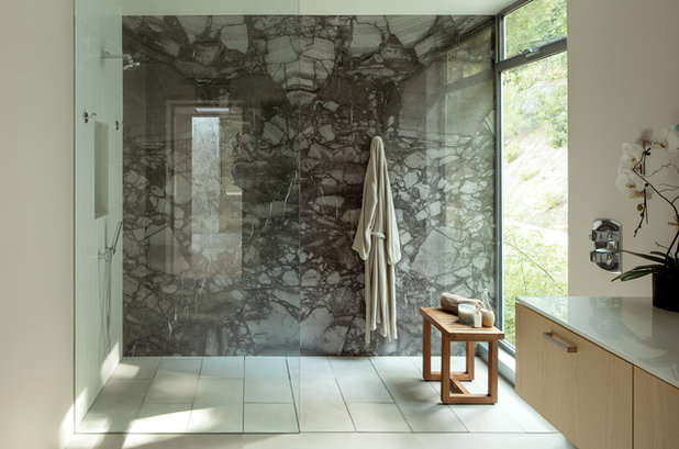 モダン 浴室 by Ehrlich Yanai Rhee Chaney Architects