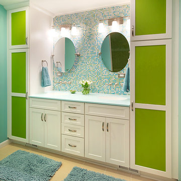 Colorful and Modern Bathroom