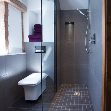 Compact En-Suite Shower Room