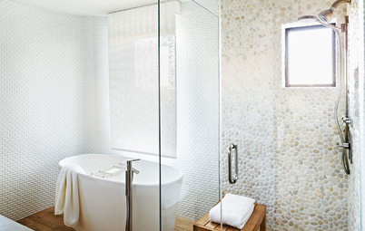 9 idées déco pour sublimer votre salle de bains avec des galets