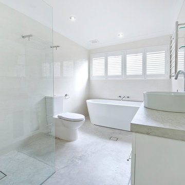 Concrete bathroom vanity & floor