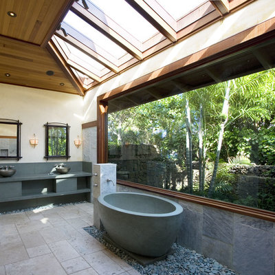 Bathroom - contemporary bathroom idea in San Francisco with a vessel sink