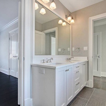 Connecticut Coastal Bathroom with White Double Vanity