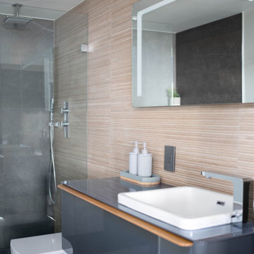 Contemporary bathroom