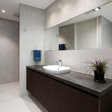 Contemporary Bathroom