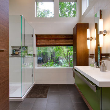 Contemporary Bathroom