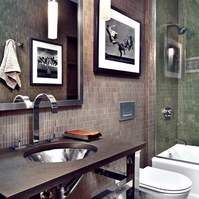 Trendy bathroom photo in Chicago with a wall-mount toilet and a console sink