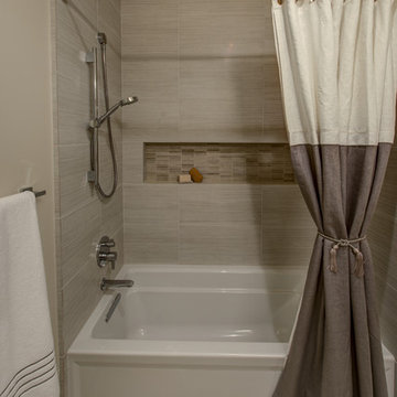 Contemporary Guest Bath, Designed By Janis Manacsa