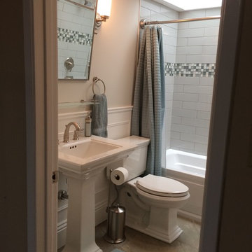 Contemporary Guest Bathroom