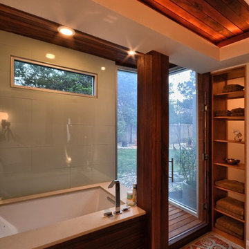 Contemporary luxurious master bathroom renovation