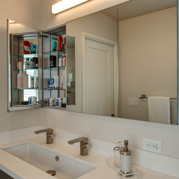 Contemporary Master Bath, Designed By Janis Manacsa