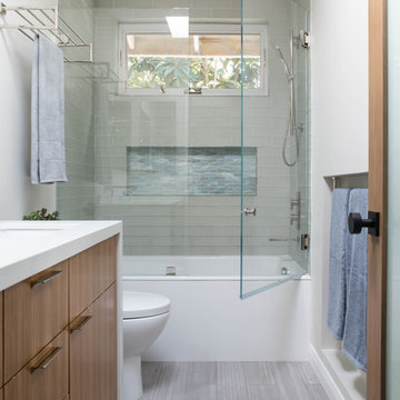 75 Tub Shower Combo Ideas You Ll Love, Bathroom Remodels With Tub Shower Combo
