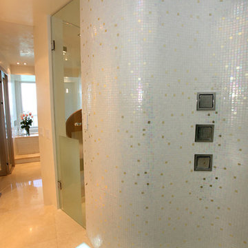 Contemporary white bathroom with white gold mosaic
