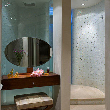Contemporary white bathroom with white gold mosaic