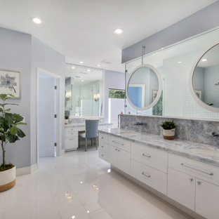 75+ Badezimmer mit blauer Waschtischplatte und WC-Raum Ideen & Bilder