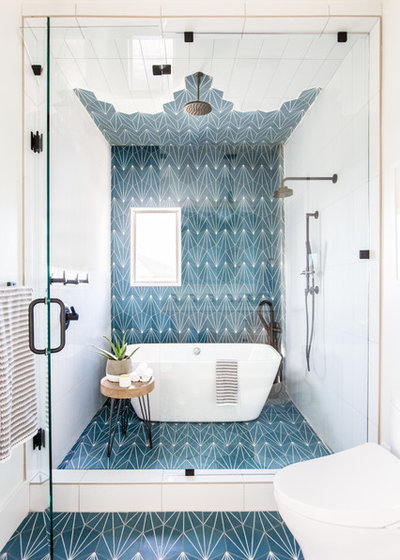 コンテンポラリー 浴室 by Andrea West Design