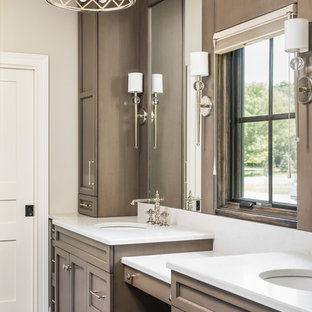 75 Beautiful Traditional Bathroom with Brown Cabinets Pictures & Ideas ...