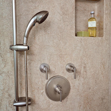 Corian® Tumbleweed Shower