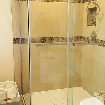 Corner glass shower