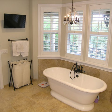 Cotton Master Bathroom