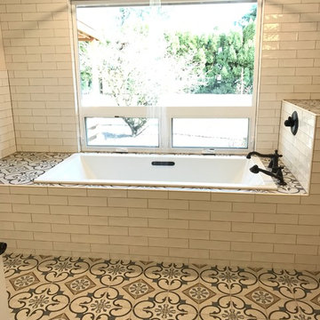 Country Master Bathroom Oasis