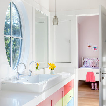 Courtyard Residence Kid's Bath