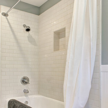 Craftsman Guest Bath