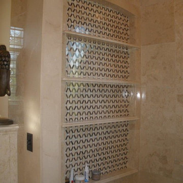 Crema Marfil Bathroom