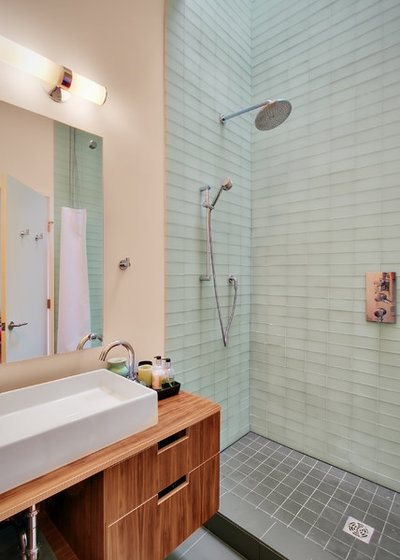 Modern Bathroom by Chris Pardo Design - Elemental Architecture