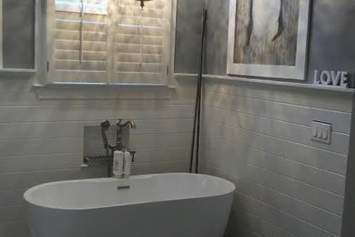 アトランタにあるヴィクトリアン調のおしゃれな浴室の写真