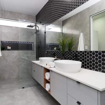 Custom Modern Home | Dernancourt
