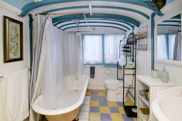 Eclectic Bathroom by Barnes Photographics - Genia Barnes