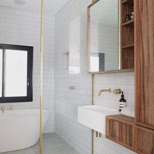 This is an example of a contemporary bathroom in Gold Coast - Tweed.