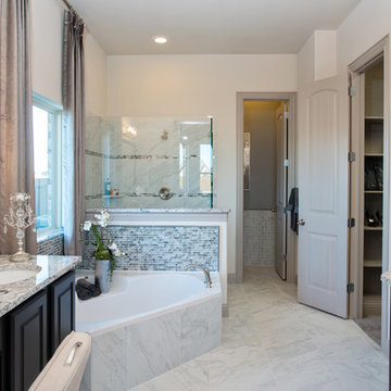 Dallas, Texas | Devonshire - Premier Magnolia Owner's Bathroom