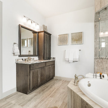 Dallas, Texas | Stonegate - Elite Berlin Owner's Bathroom