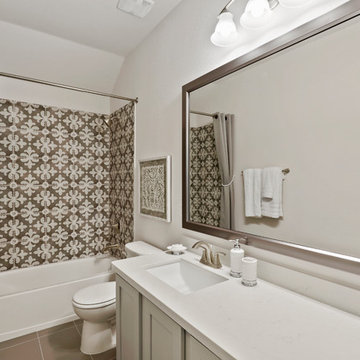 Dallas, Texas | Talon Hill - Premier Rosewood Secondary Bathroom