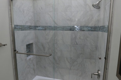 Mid-sized elegant 3/4 bathroom photo in Orange County