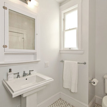 Deco Full House Remodel - Bathroom (Lincoln Way)