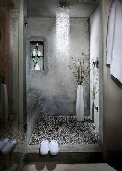 インダストリアル 浴室 by Melissa Winn Interiors