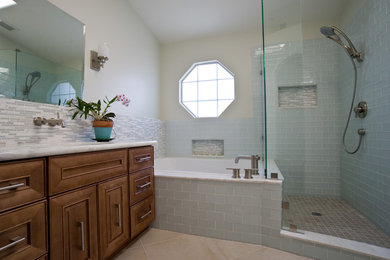 Inspiration for a modern bathroom remodel in San Diego