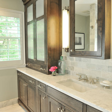 Des Moines, IA - South of Grand; Guest Bathroom Remodel |  Traditional Style