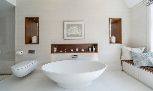 コンテンポラリー 浴室 by Doig Furniture Ltd