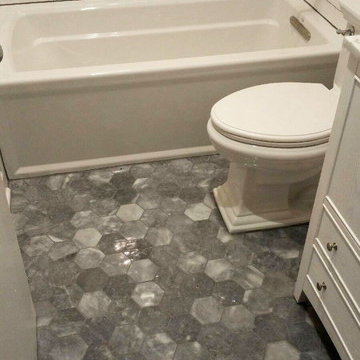 Double Bathroom Remodel in Lincoln Park
