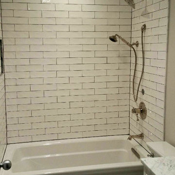Double Bathroom Remodel in Lincoln Park