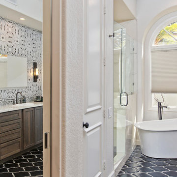 Dramatic Style Master Bathroom