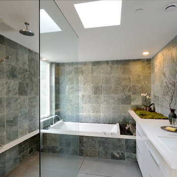 Contemporary Bathroom