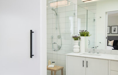 A Barn Door Gives This Bathroom More Room to Wow