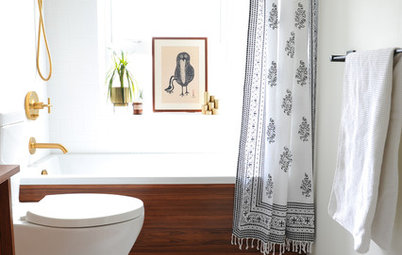 Trending Now: Touches of Black for the Bathroom