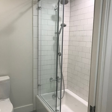 Ebano Drive - Hall Bathroom